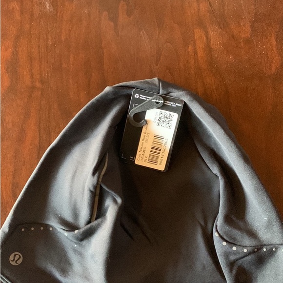 2 Lululemon beanies - Picture 1 of 7